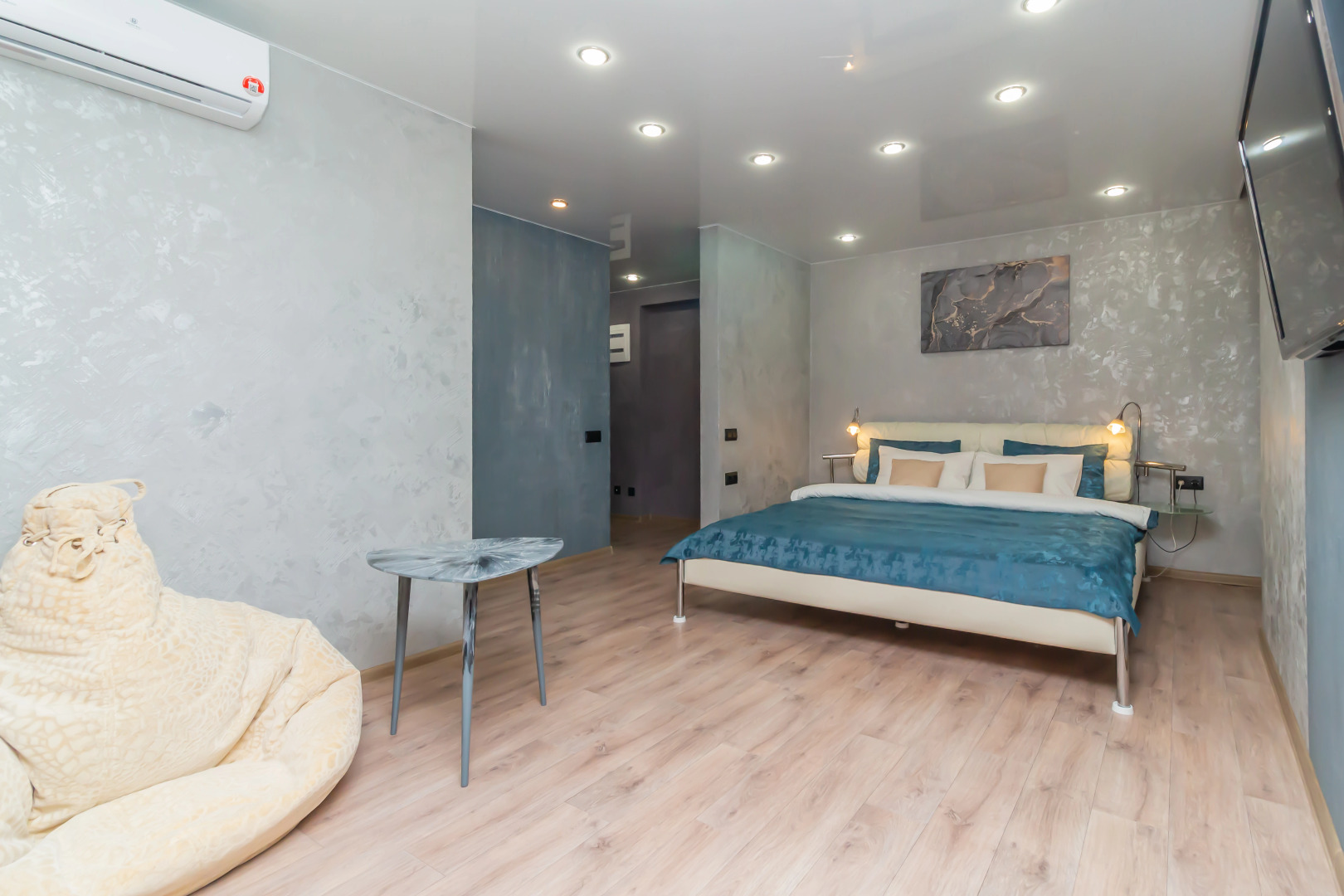 Апартаменты Новые в самом центре Челябинска рядом с ЮУРГУ