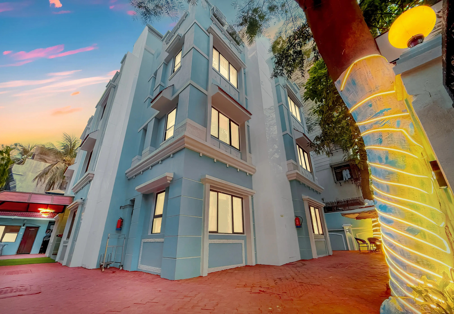 Отель MyOtel - Santacruz