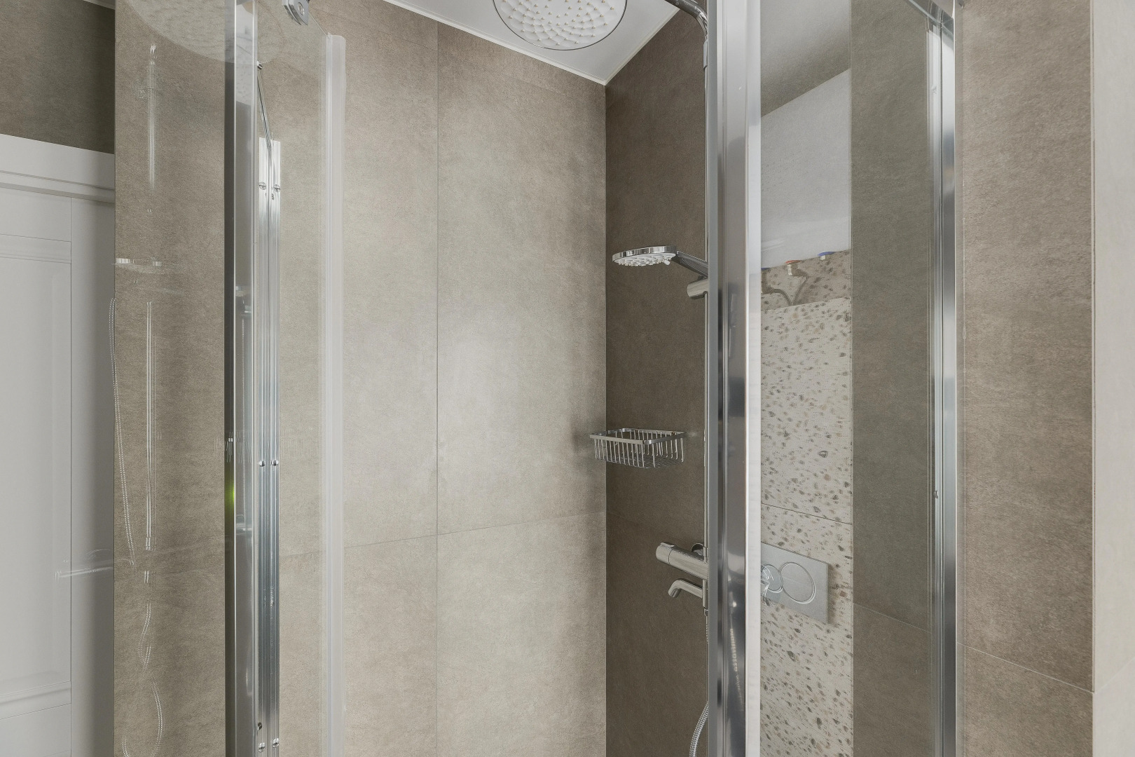 Апартаменты Изумруд Бауманская