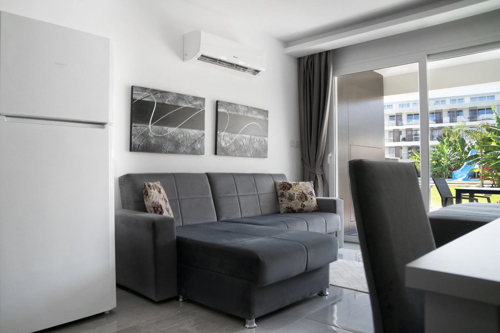 Апартаменты Courtyard Long Beach, Северный Кипр, бассейн, терраса, 500м от моря