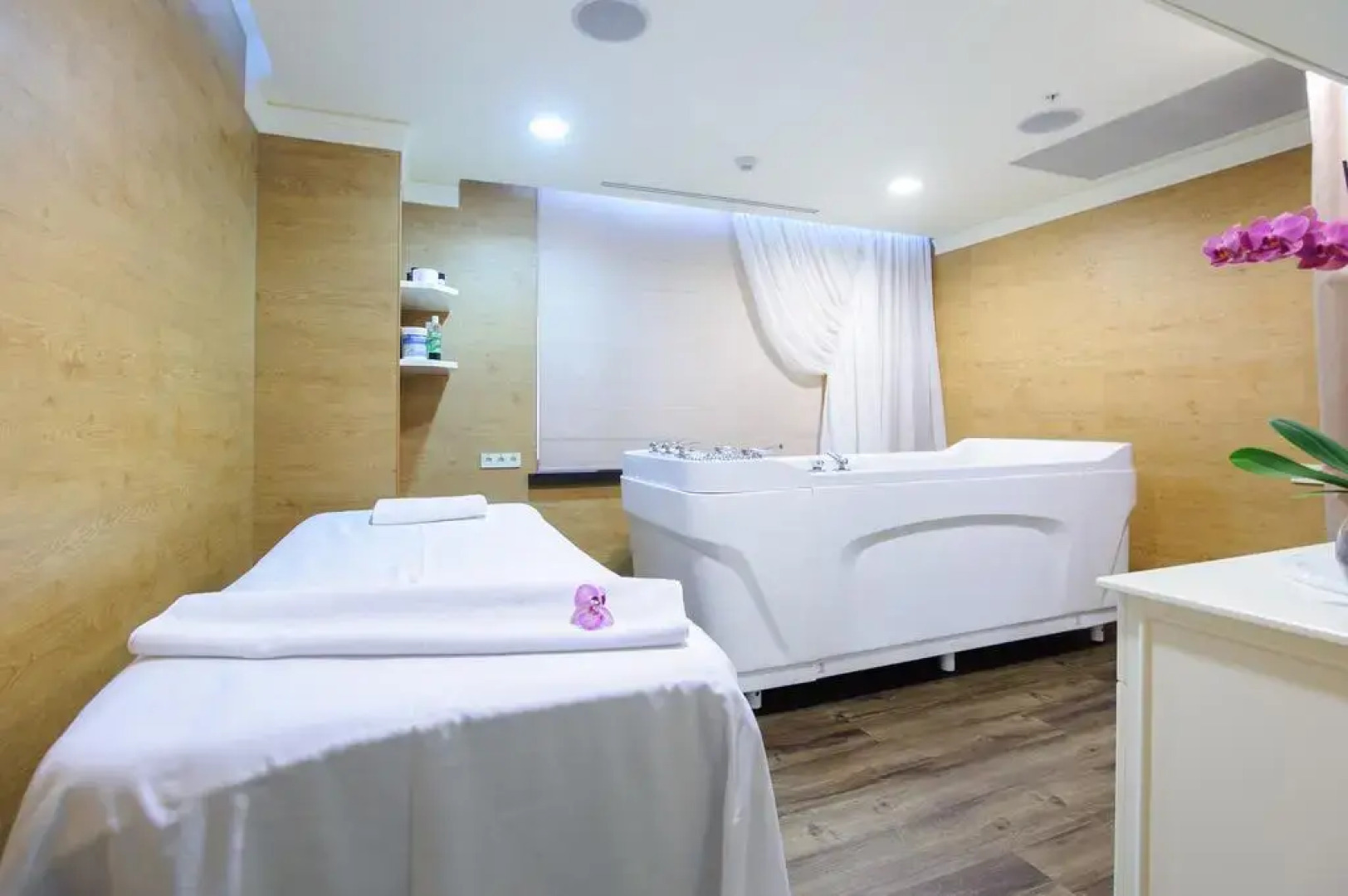 Отель Fairmont Grand Kyiv