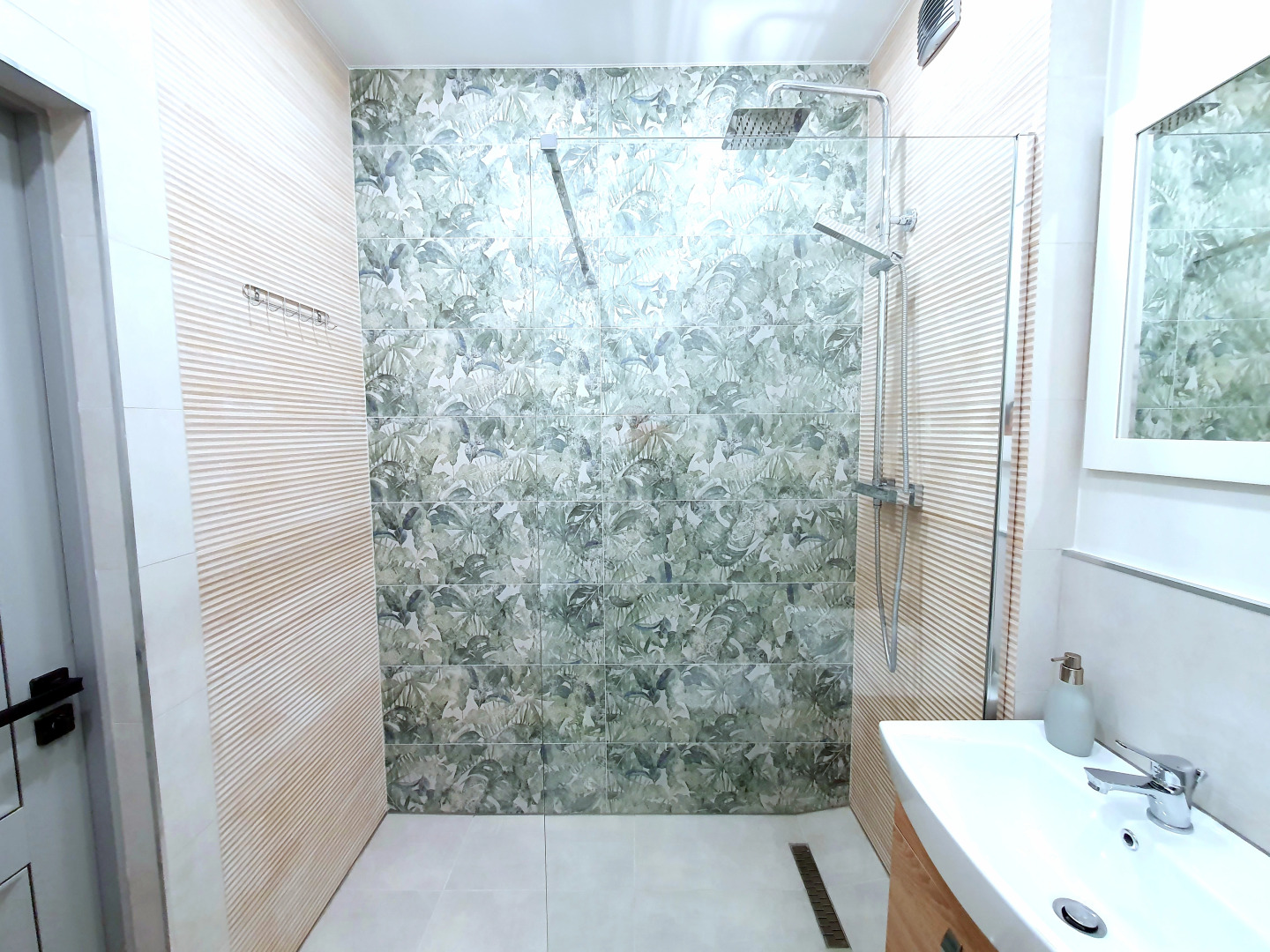 Апартаменты 7 минут от моря 2 минуты от вокзала