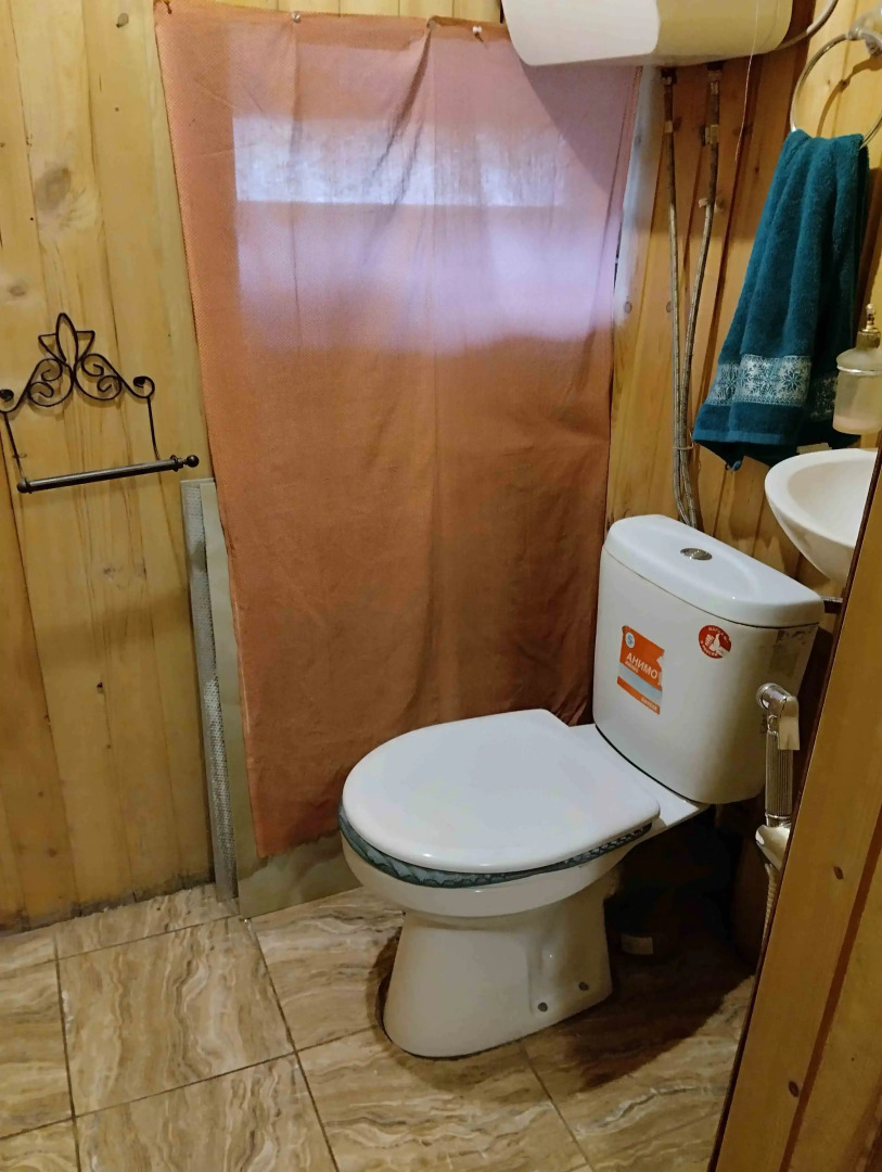 Частный дом Дом у реки в английском стиле