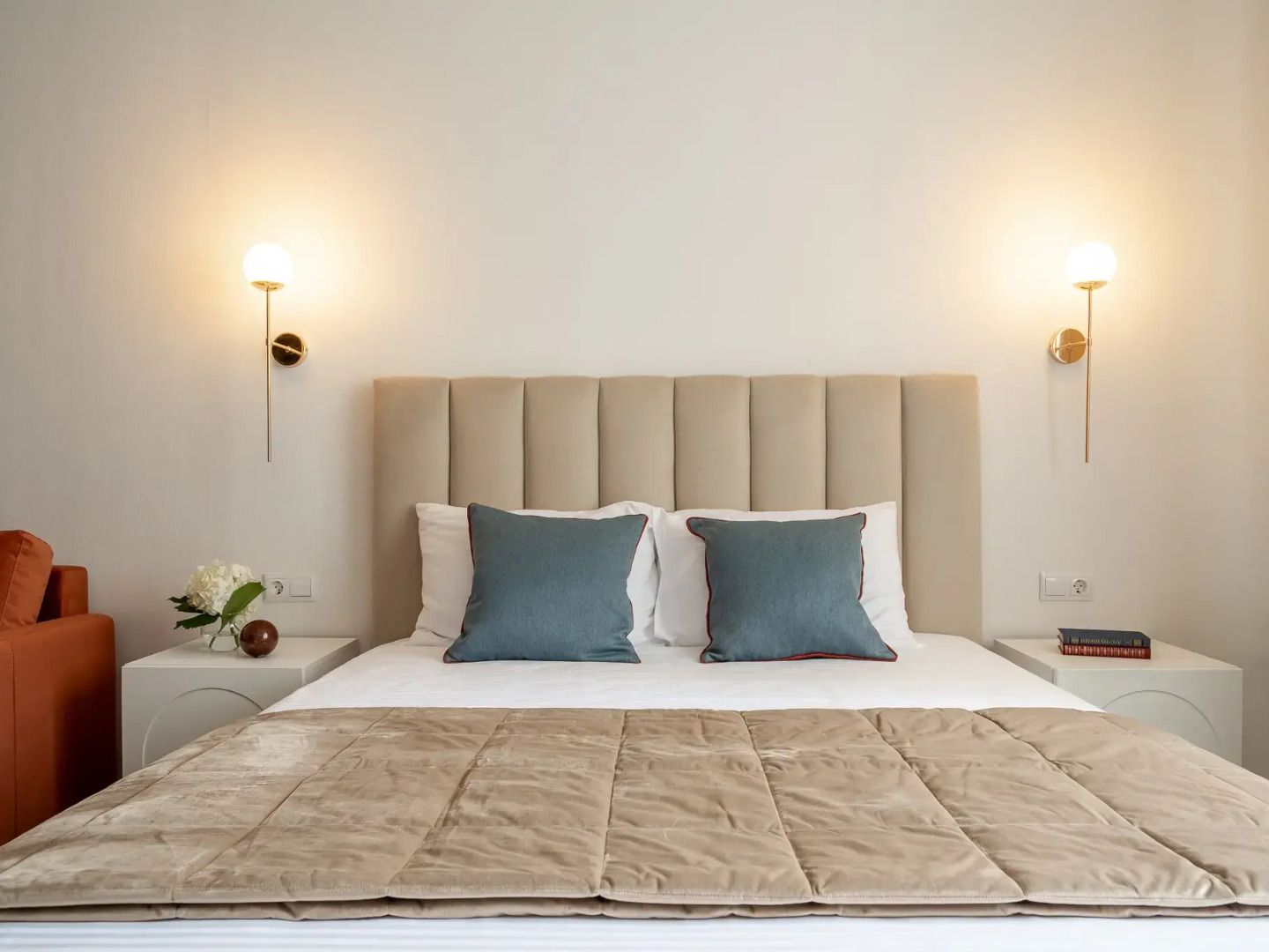 Апартаменты Кварт-Отель, Бережковская Набережная 12