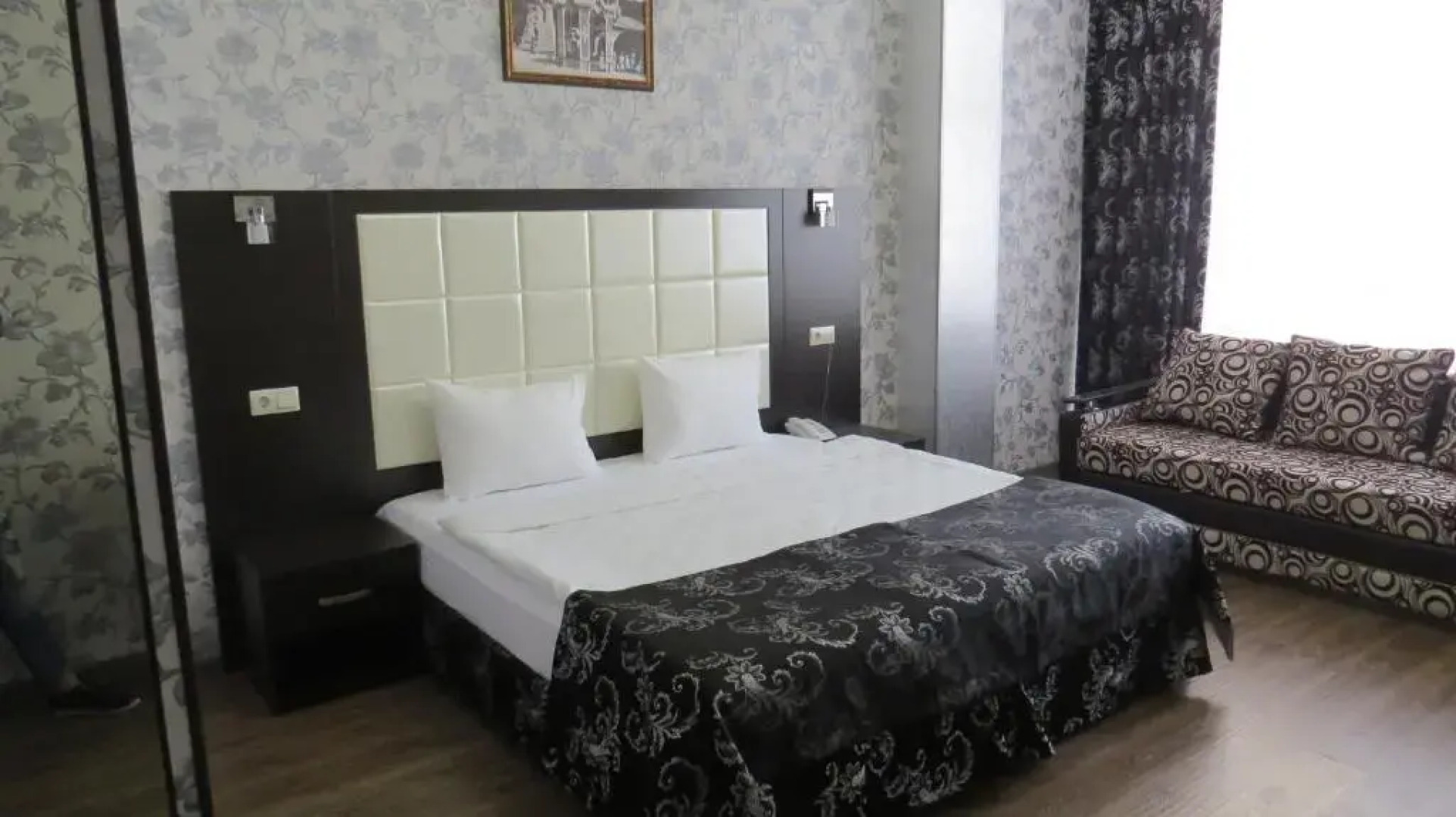 Отель Верона