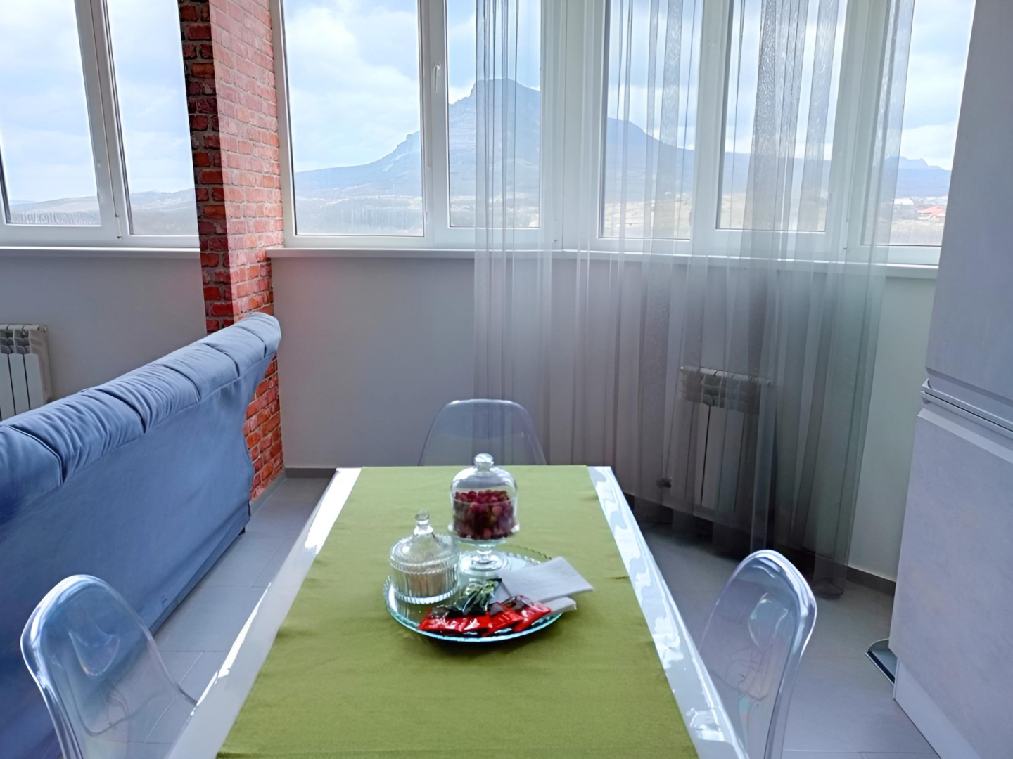 Апартаменты Sutki Rent с красивым видом на горы