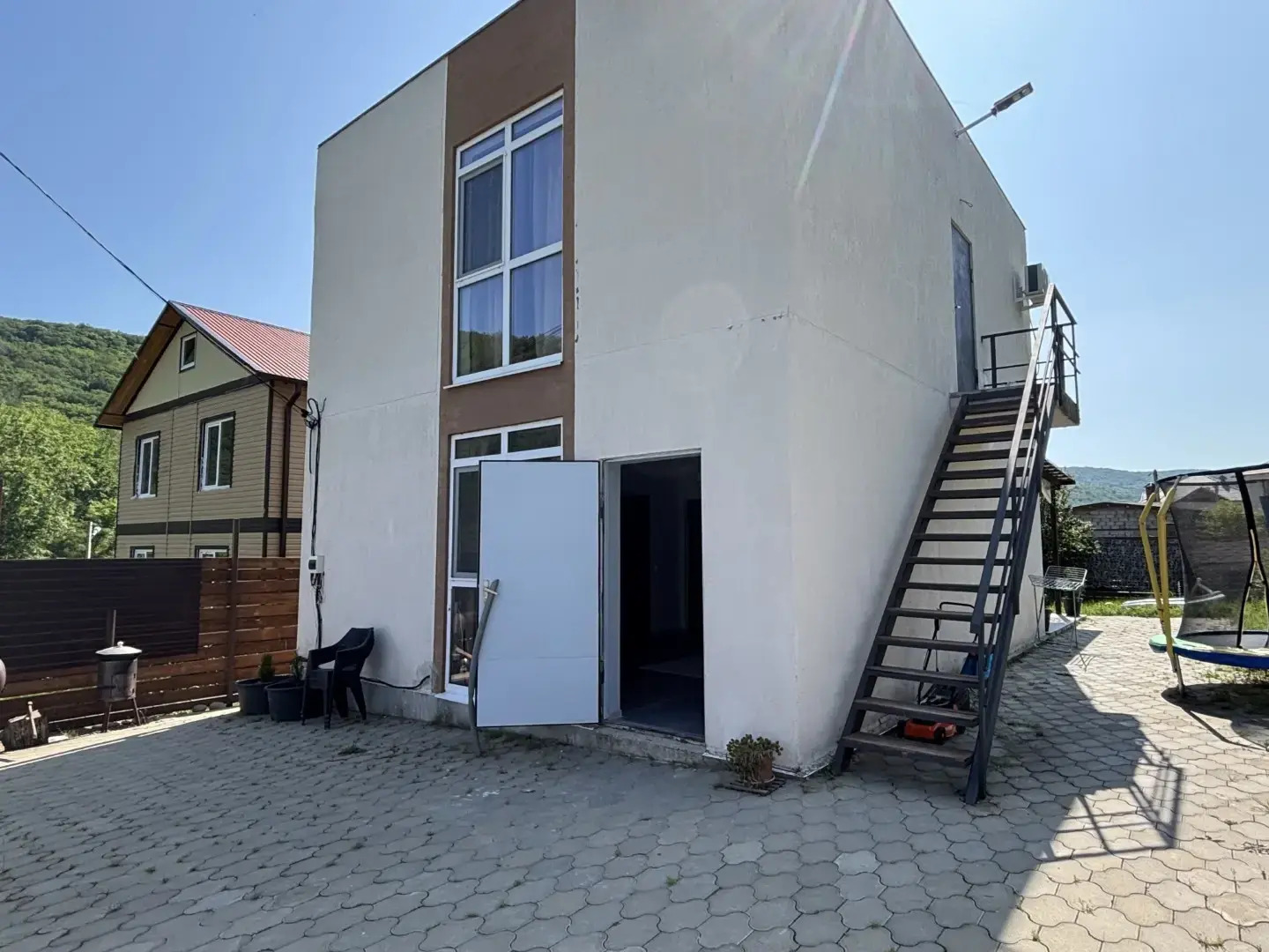 Частный дом Дача Семейная с Бассейном