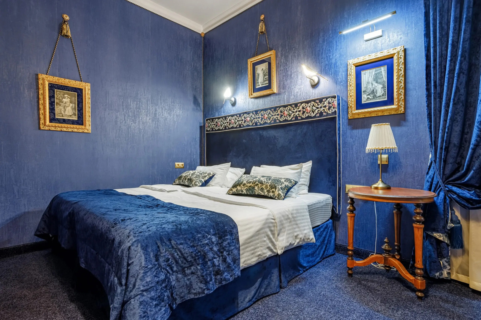 Отель Бристоль