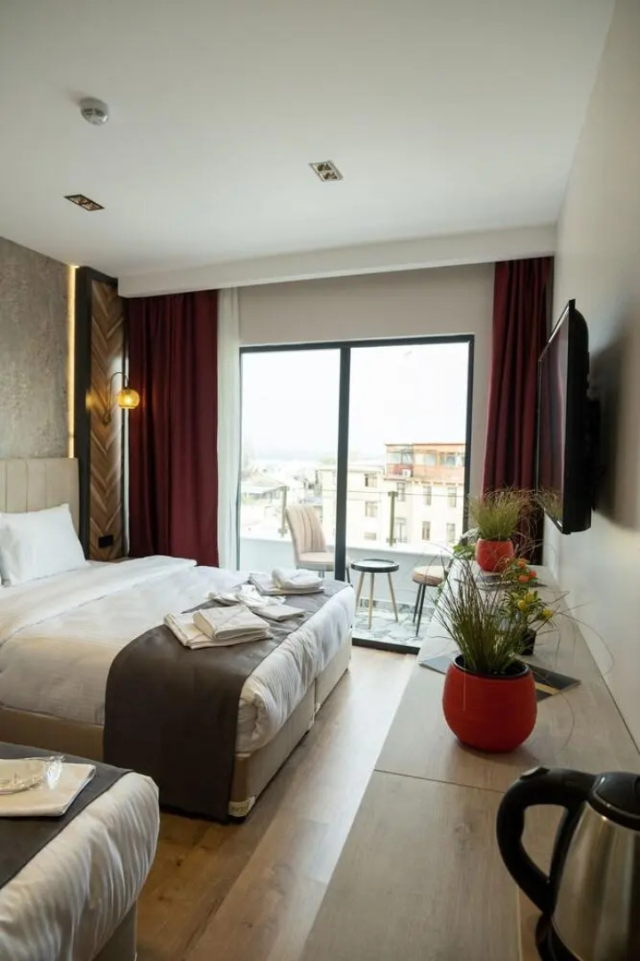 Отель Linda Port Hotel