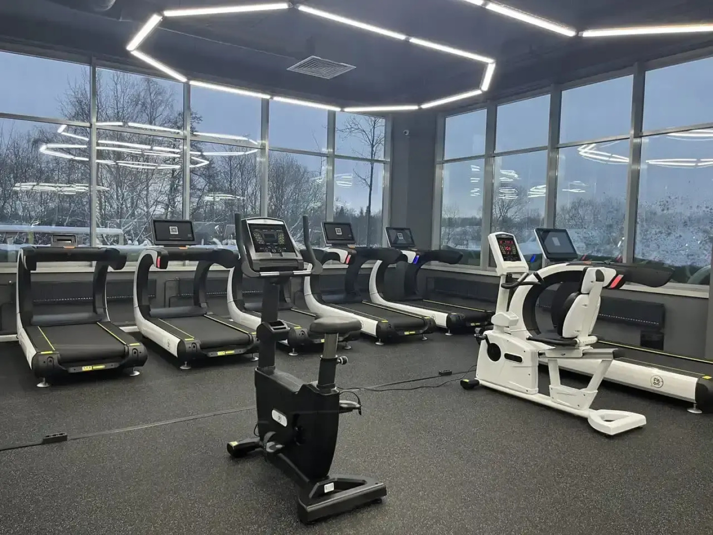 Отель Астро Плаза