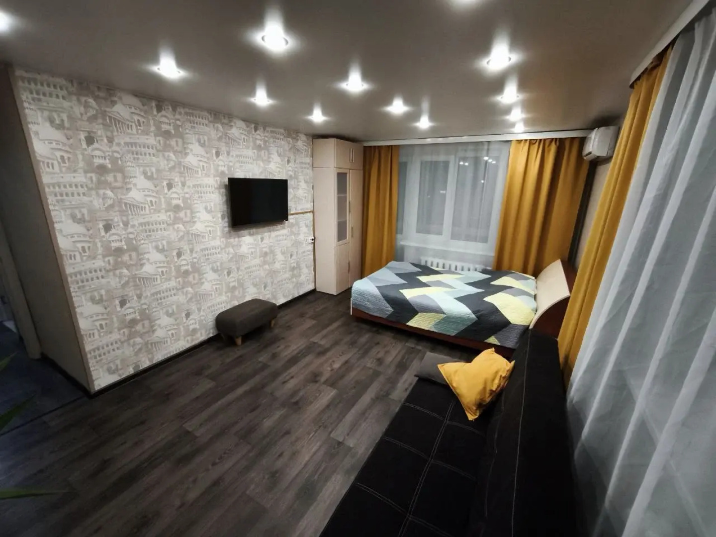 Апартаменты Александра Невского 27