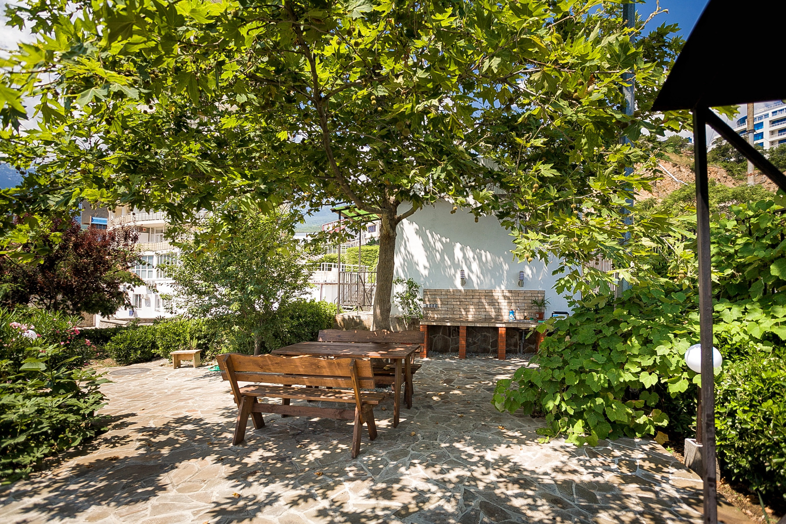 Гостевой Дом Белый Дом в Гурзуфе на Строителей