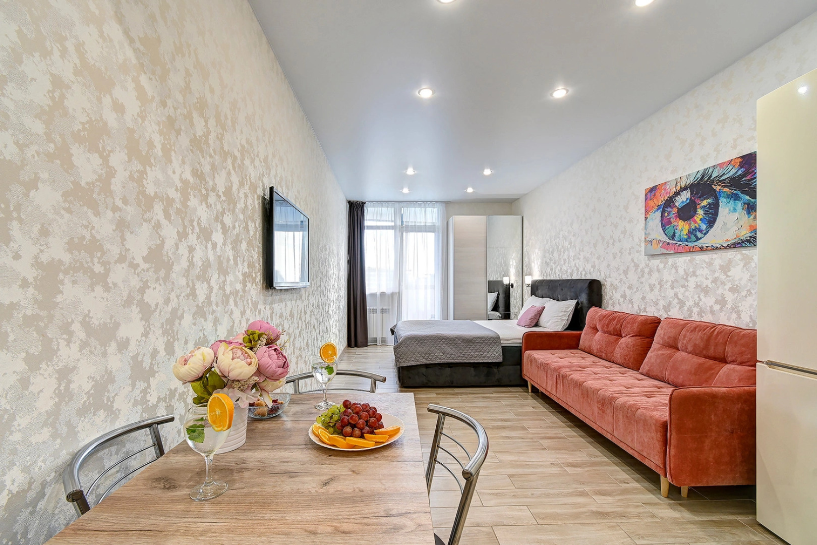 Уютные апартаменты MorskayaSimfonya-2 с видом на море балконом ванной бассейном на территории ЖК