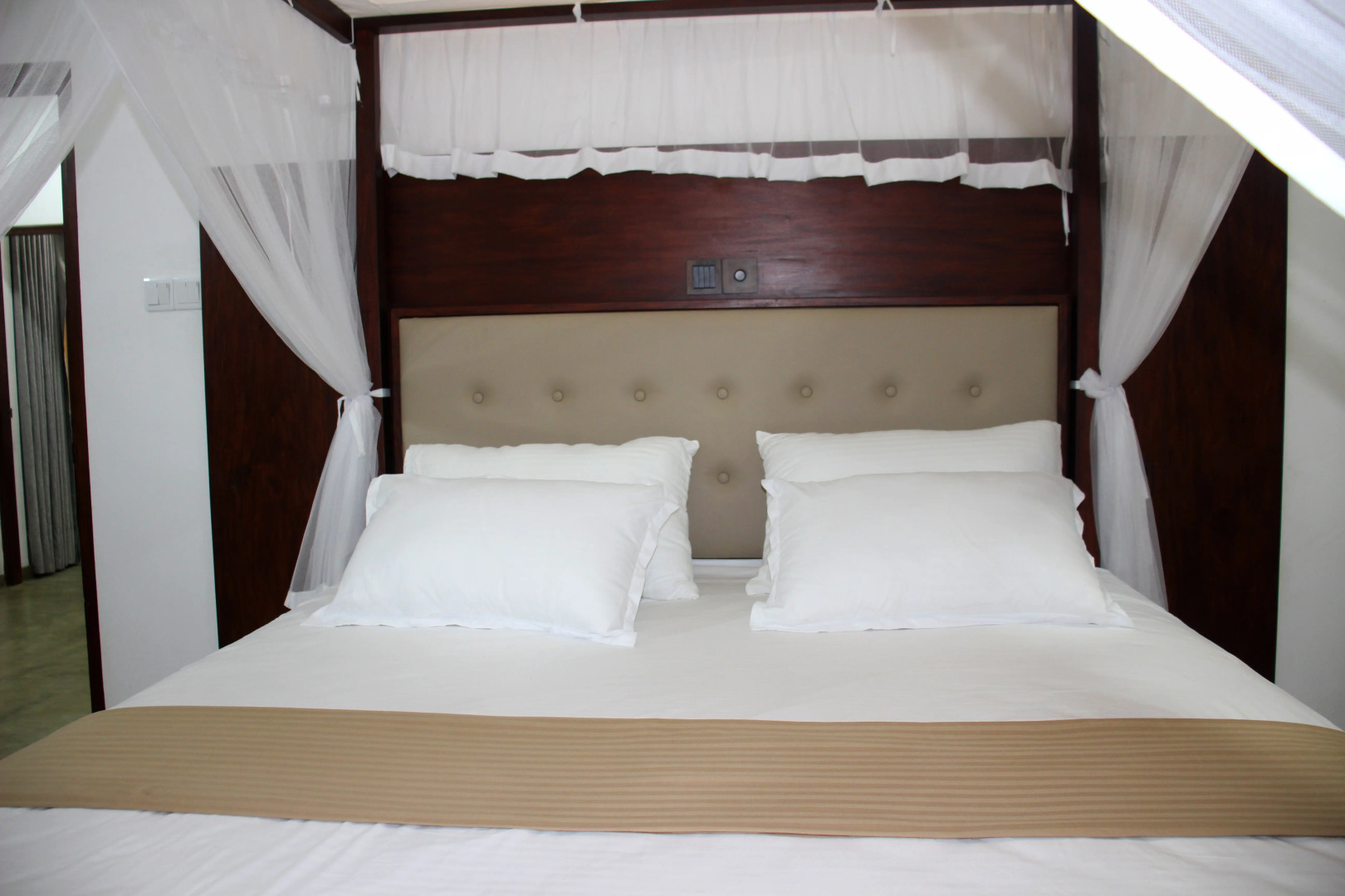 Апартаменты CeylonRay Travels & Holidays