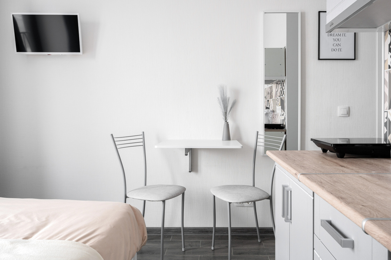 Апартаменты Дизайнерская Студия в 9 мин от метро Дмитровская