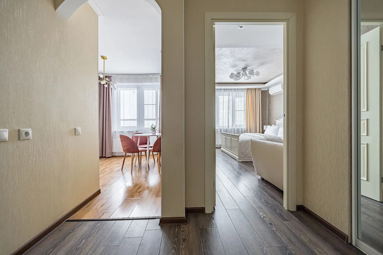 Апартаменты на Карла Маркса 62, с видом на Волгу. м.Стрелка. Сова-Дом