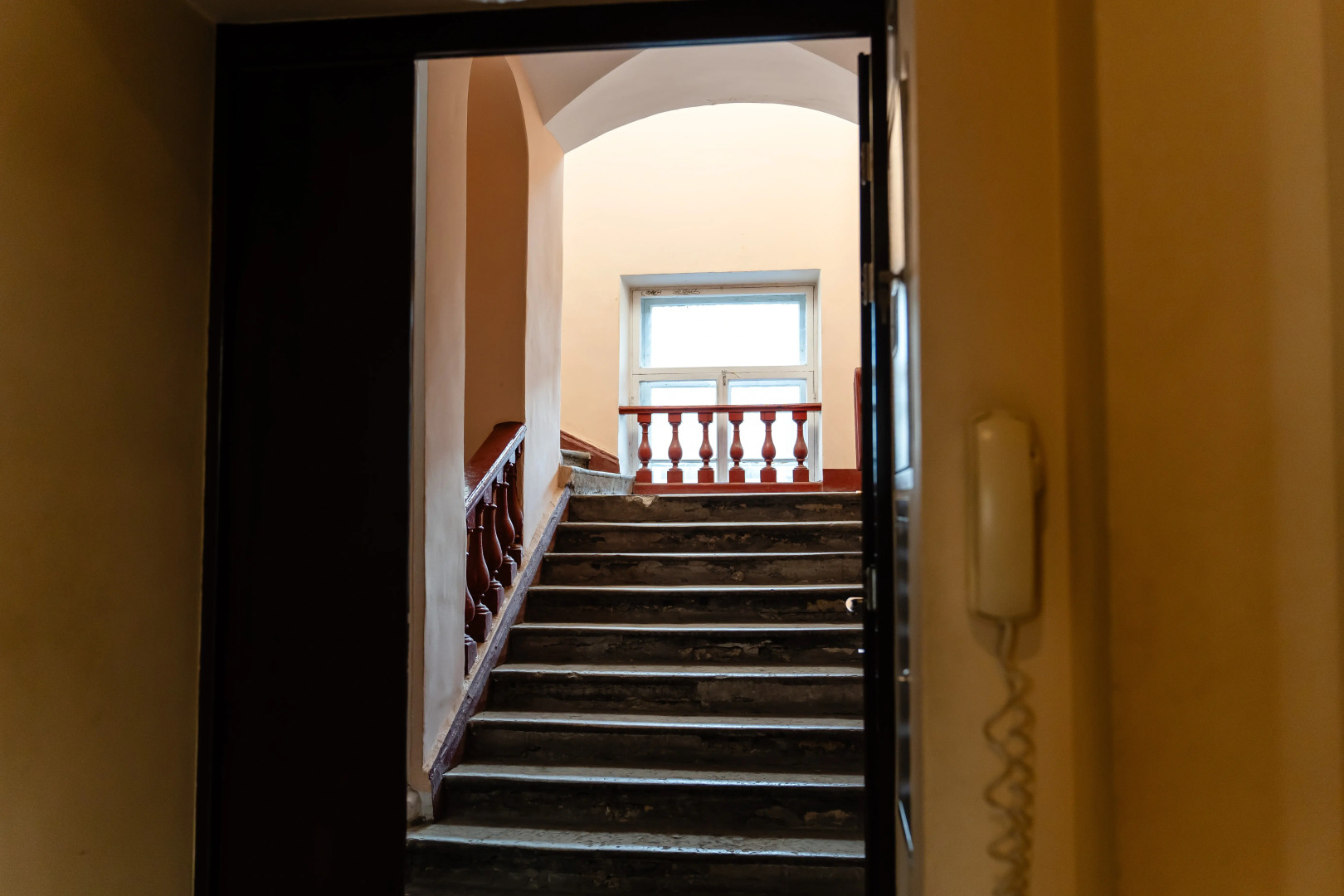 Современная квартира Невский 13 с балконом и парковкой