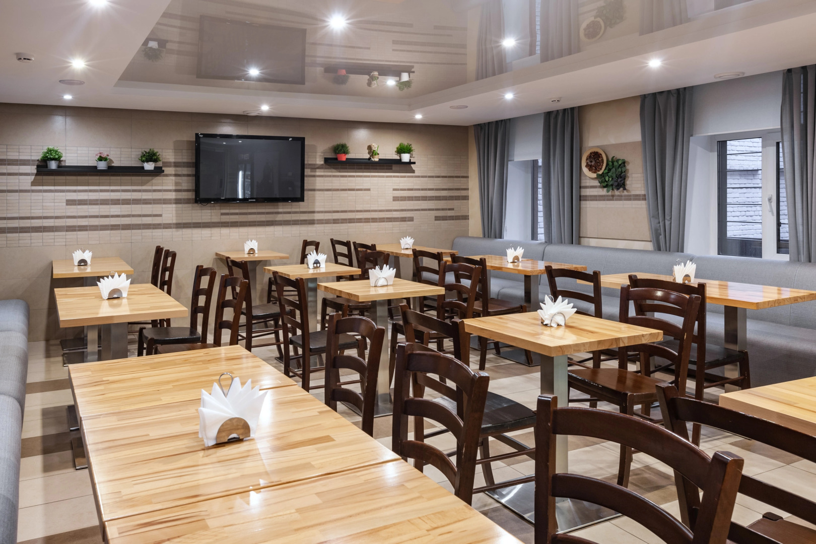 Отель Фурор