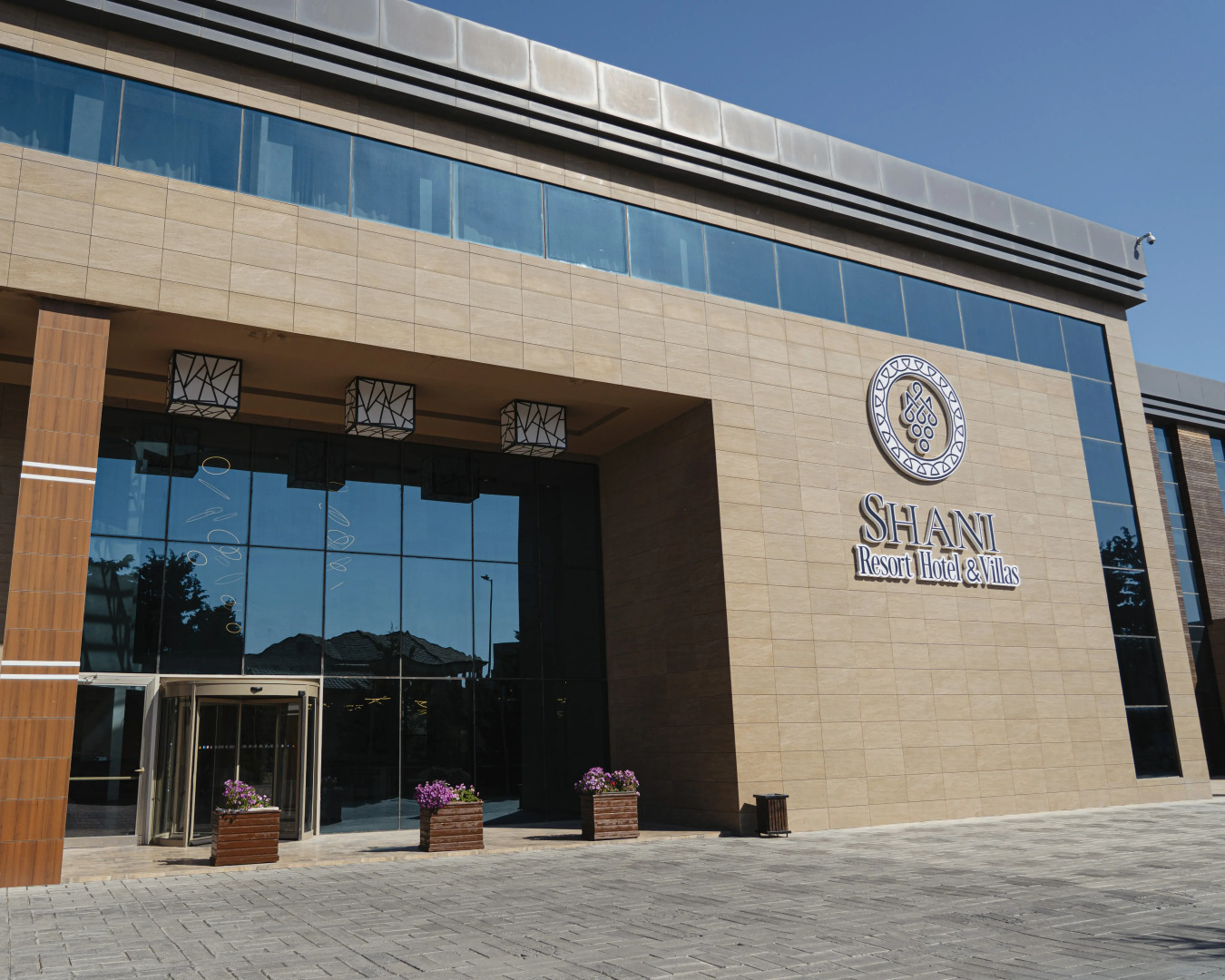 Отель Shani Resort & Villas