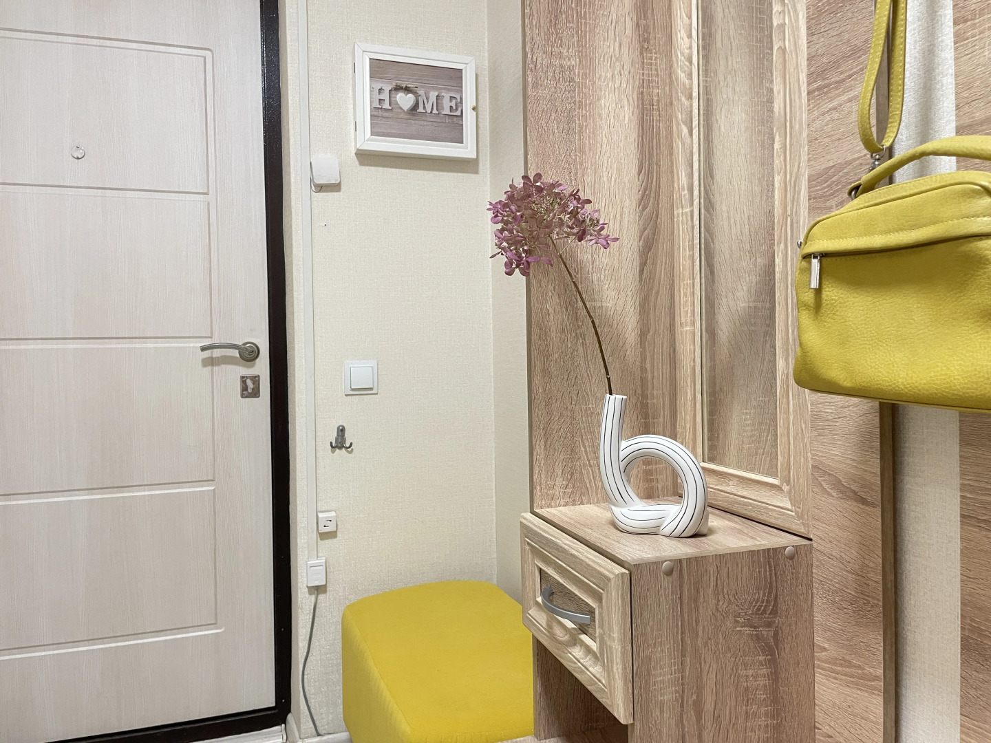 Квартира Максим д.1