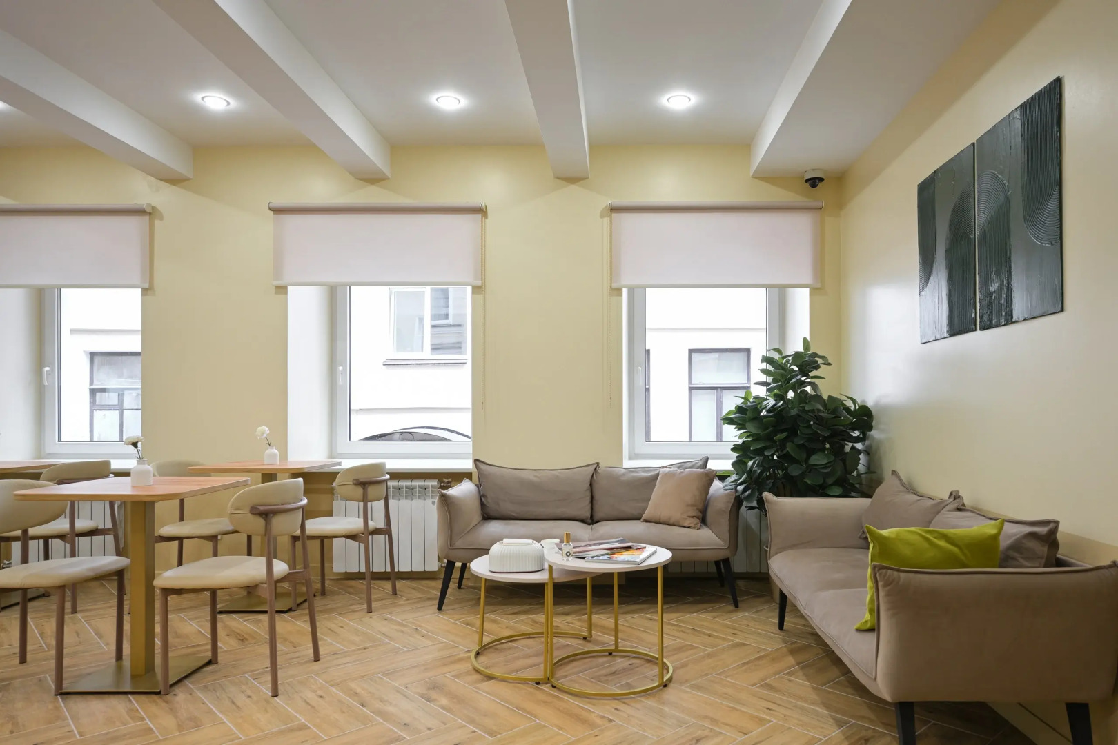 Отель Mirum Hotel