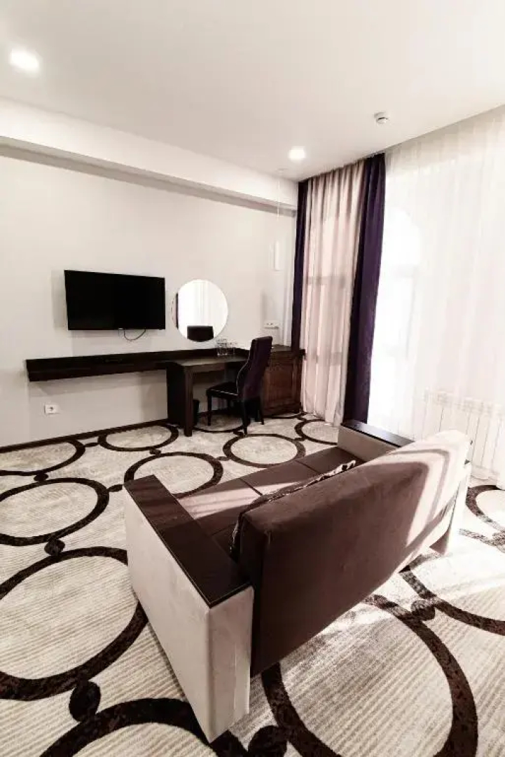 East Palace Hotel