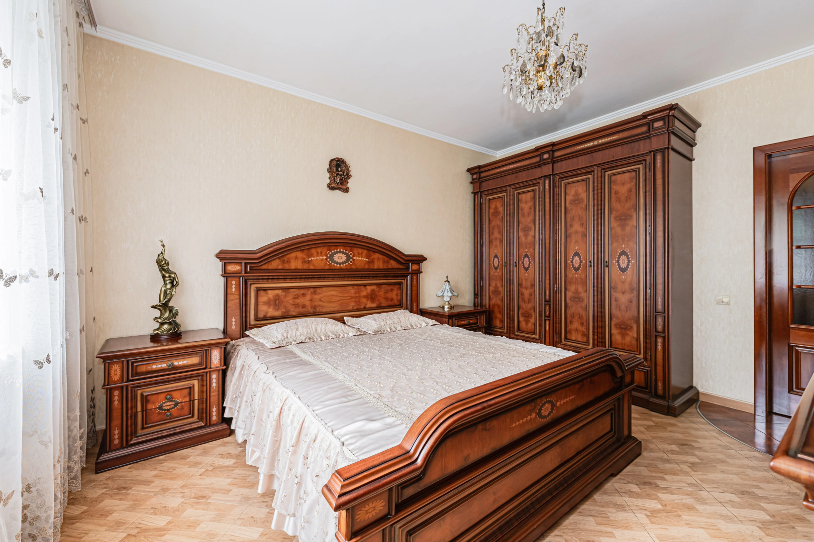 Квартира просторная от трех суток