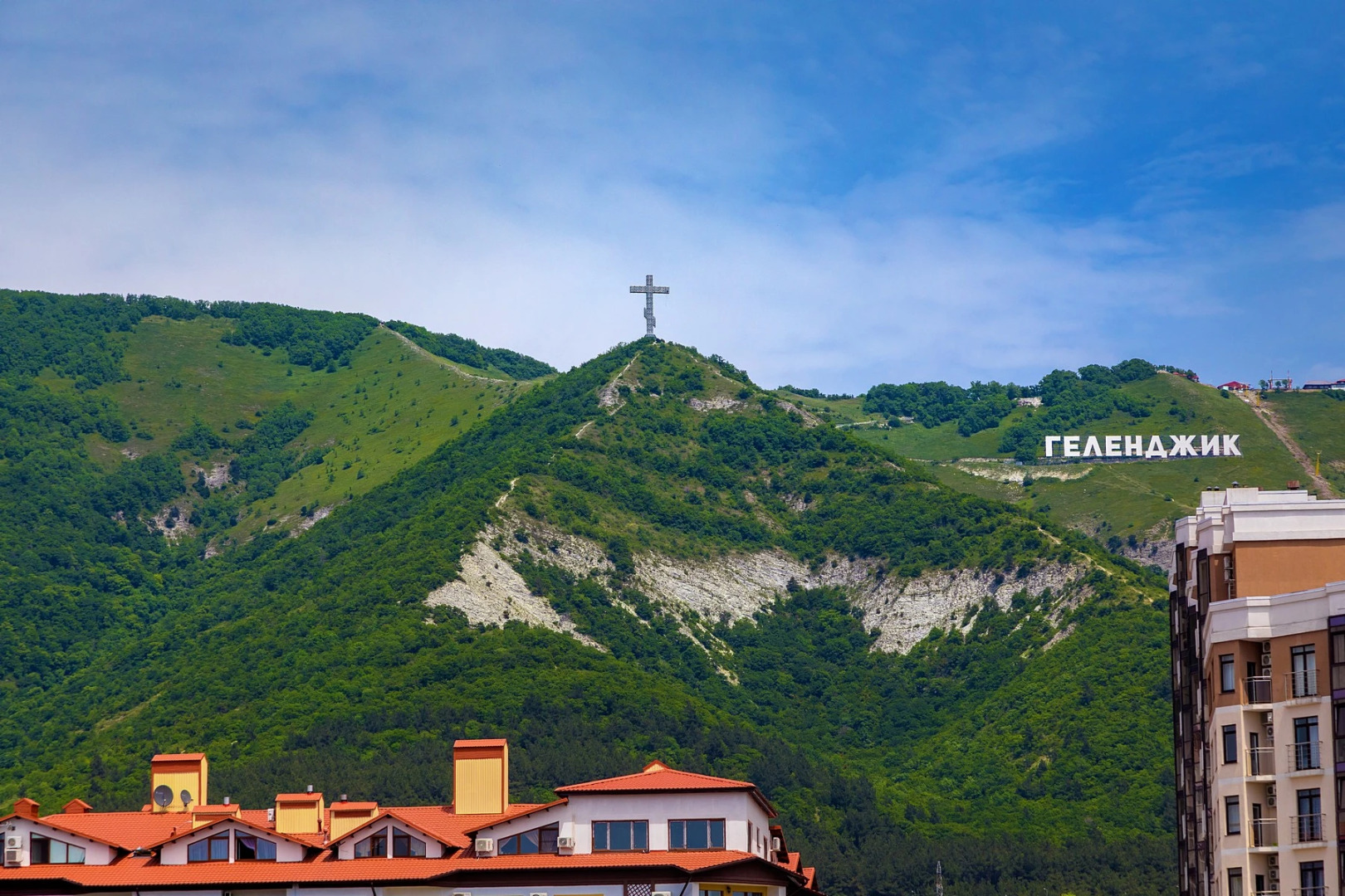 Апартаменты Люкс с большой ванной и видом на горы Sea Breeze & SPA