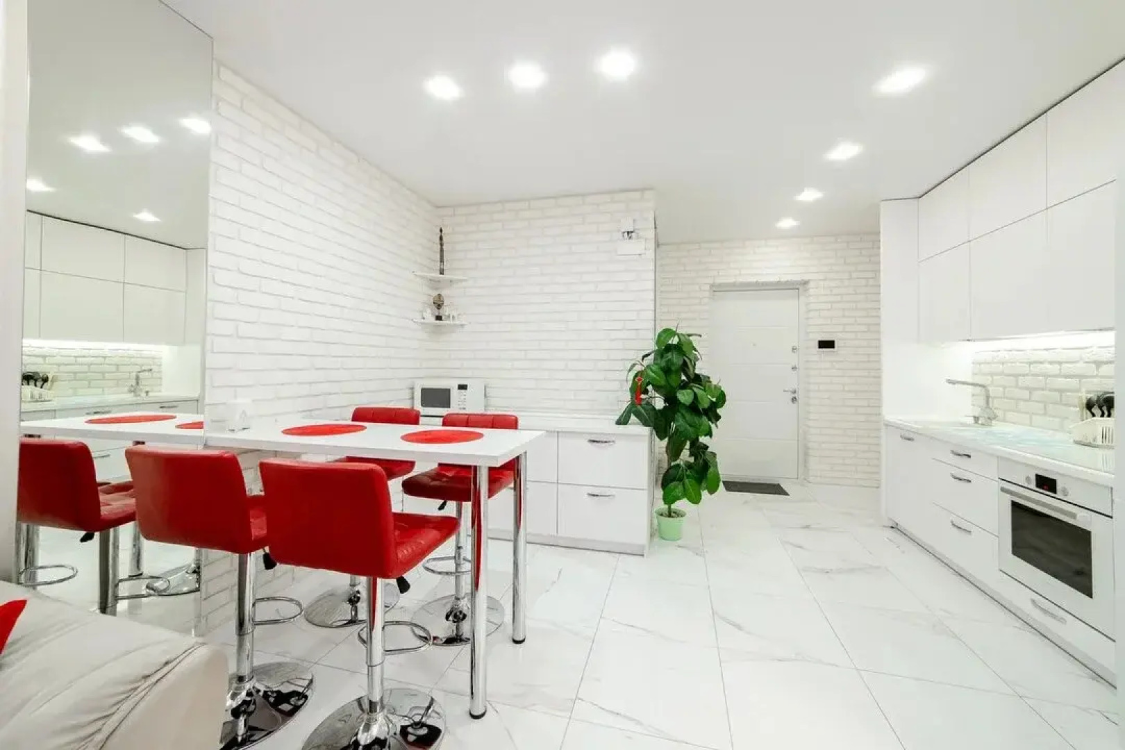 Апартаменты Возле Национальной Библиотеки и ТРЦ Danna Mal Мстиславца15