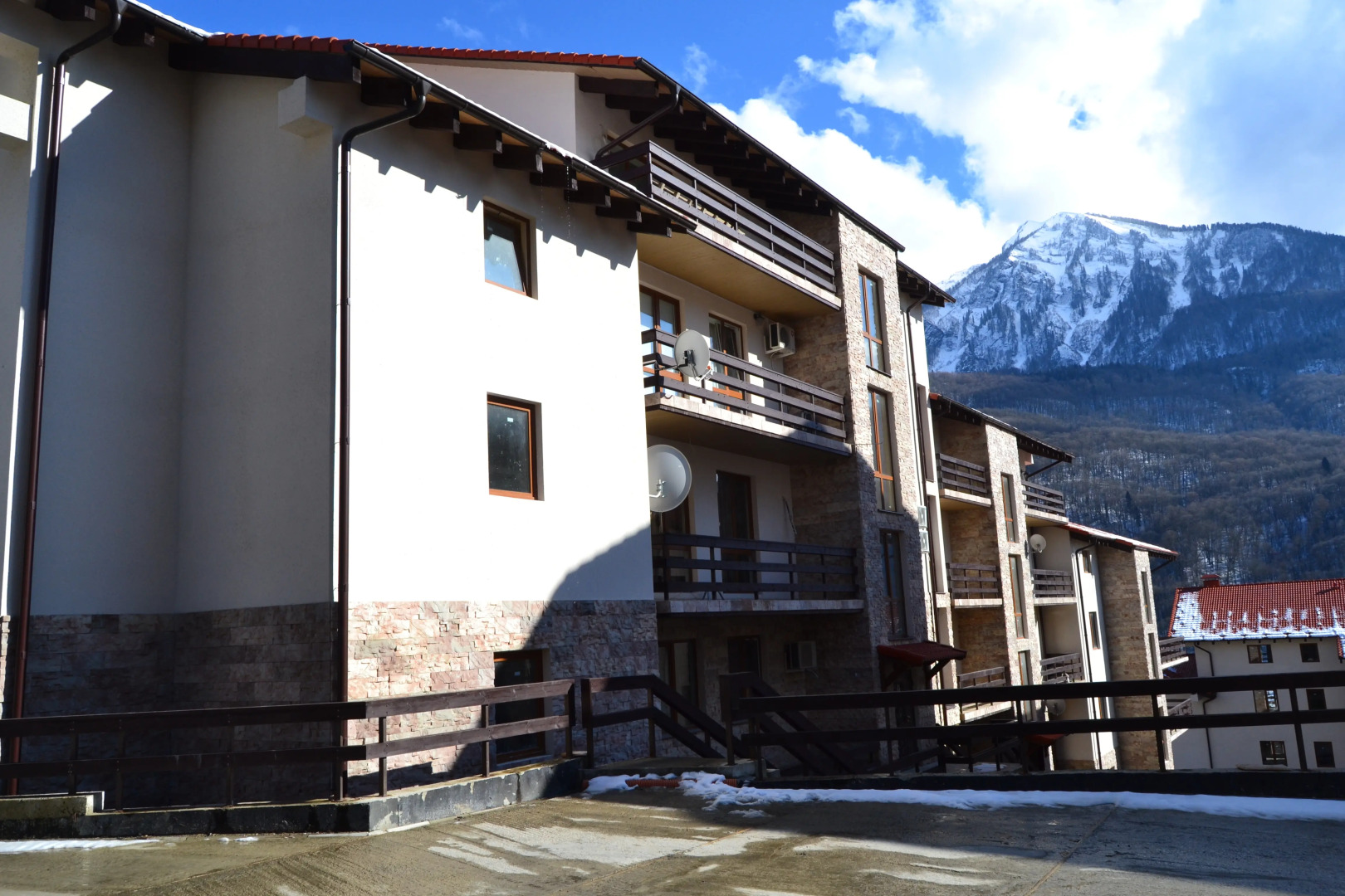 Апартаменты Романовские с видом на горы в Красной поляне