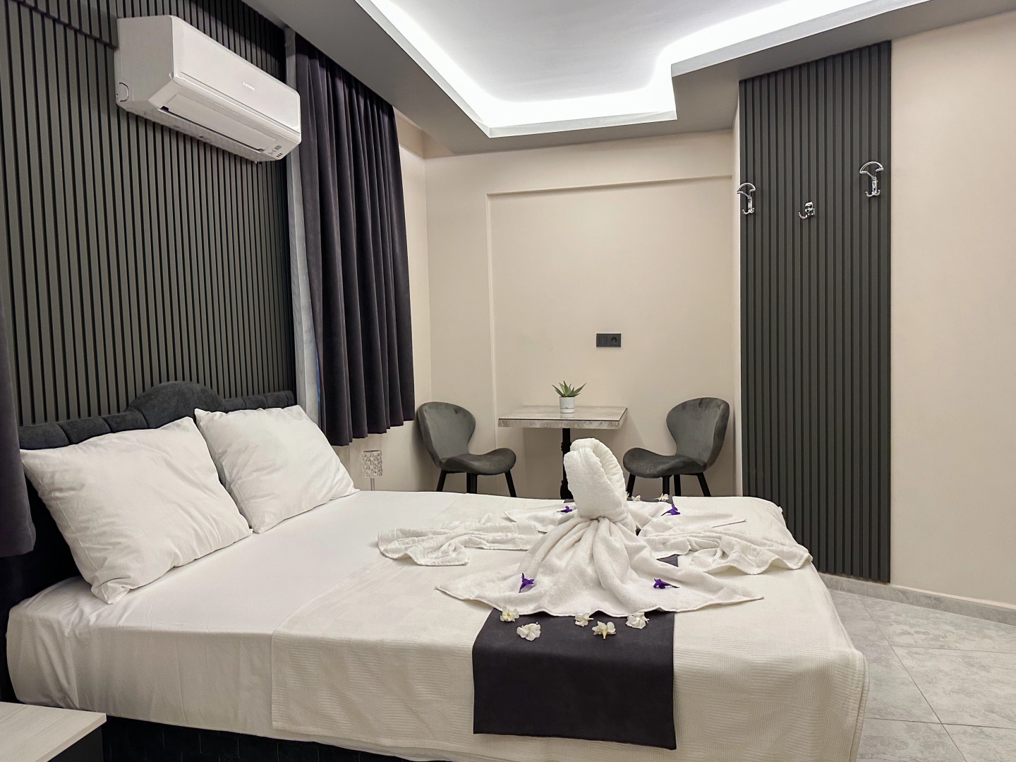 Отель Bed&Breakfast Marina Lora