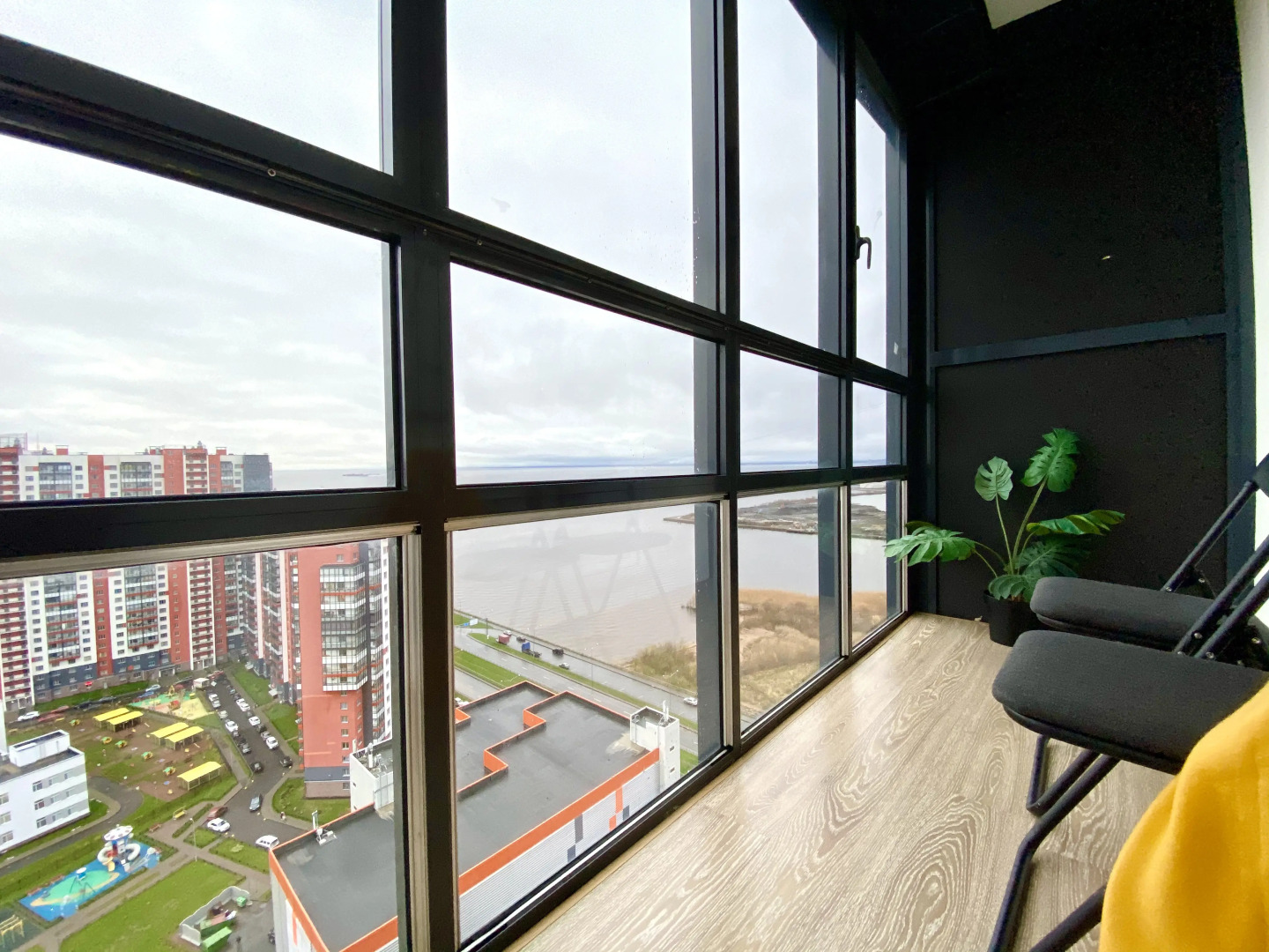 Апартаменты на 25 этаже с видом на Финский залив