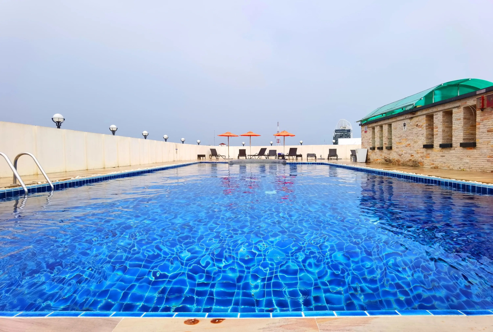 Отель Nova Suites Pattaya by Compass Hospitality