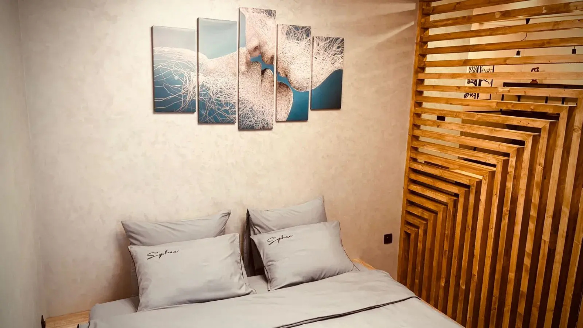 Апартаменты с дизайнерским ремонтом и сауной