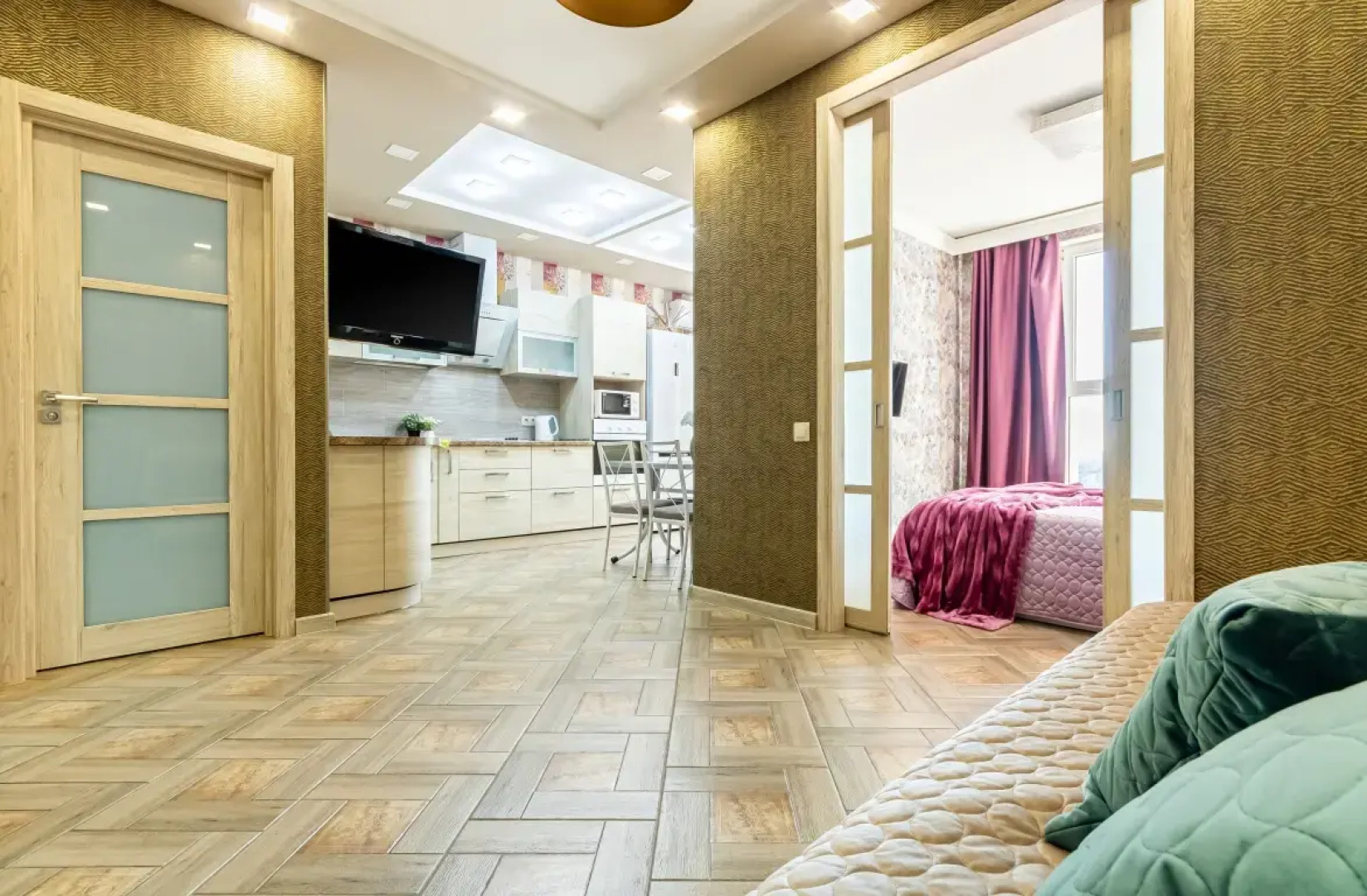 Апартаменты Бизнес с Красивым Видом Юг-Апарт на Красной 176