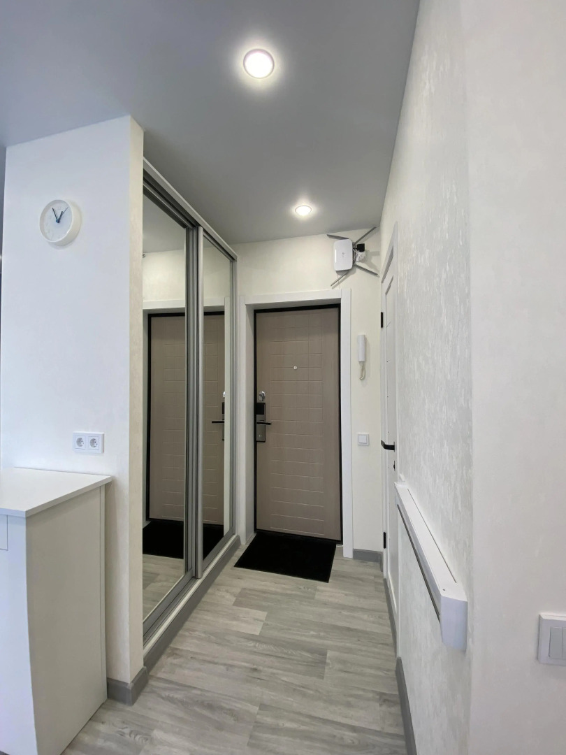 Квартира Белая Студия на Вихарева