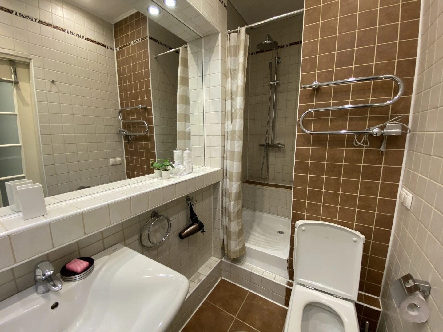 Апартаменты с балконами и видом на тверскую площадь и Мэрию Москвы