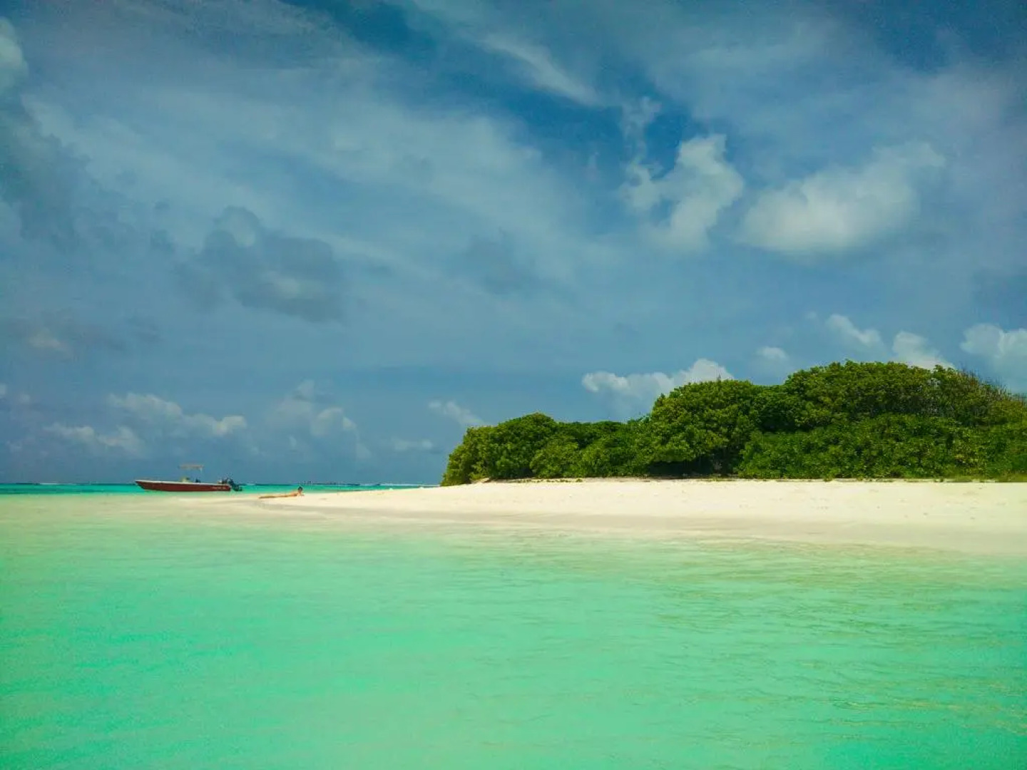Отель Viluveli Beach Maldives