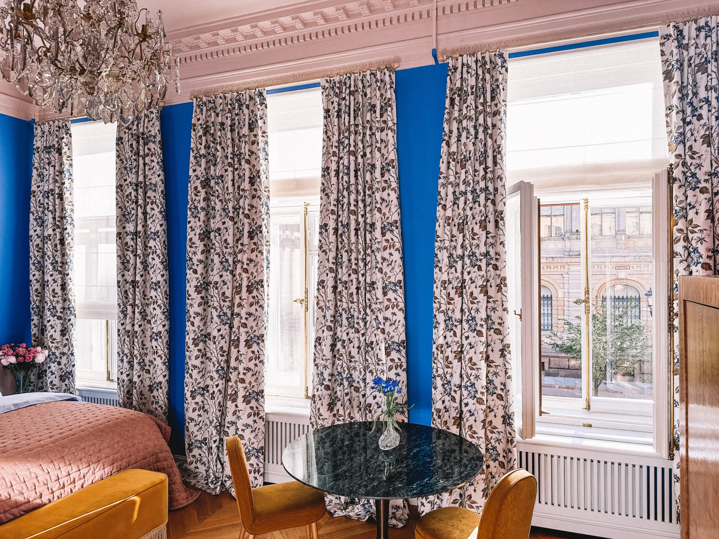 Апартаменты Эксклюзивная квартира Уголок Парижа