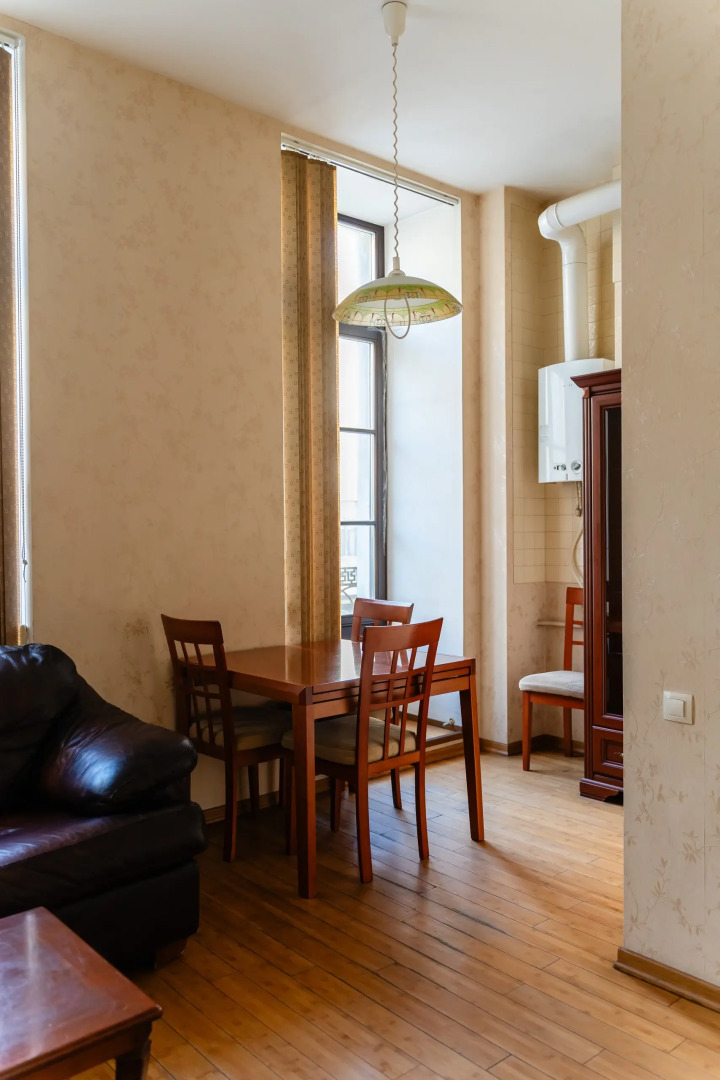 Современная квартира Невский 13 с балконом и парковкой