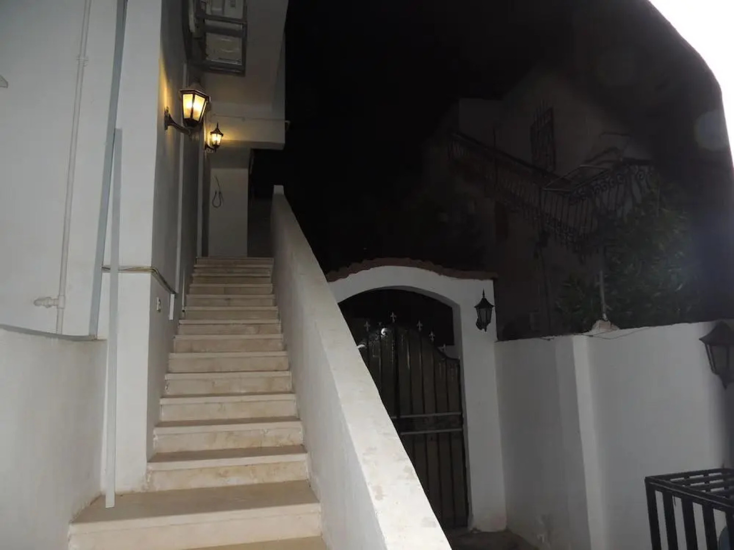 Апартаменты Sultan Hadaba Near Farsha