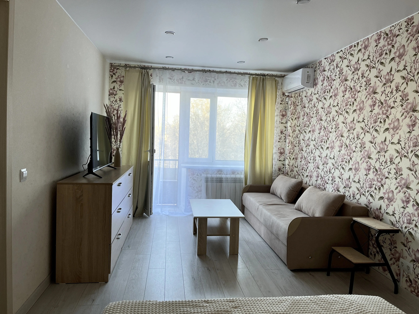 Апартаменты Десятинная 3/1