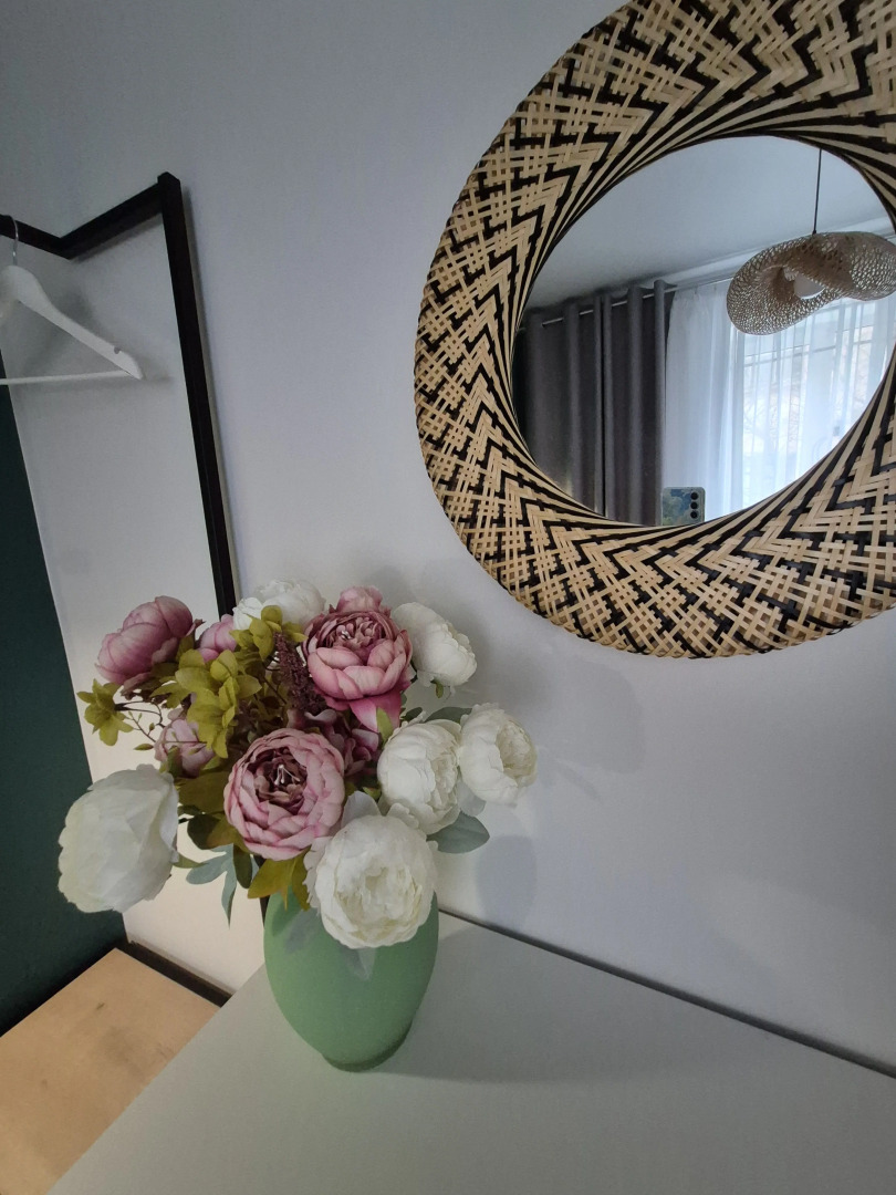 Квартира 2-комнатная уютная в центре в дизайнерском исполнении