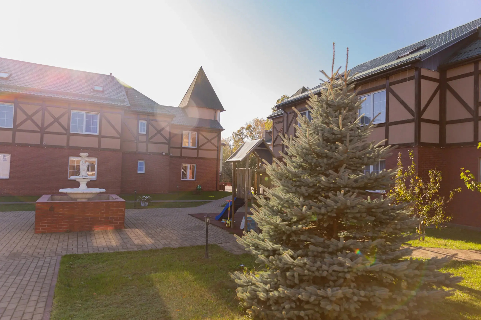 Отель Песок и Море