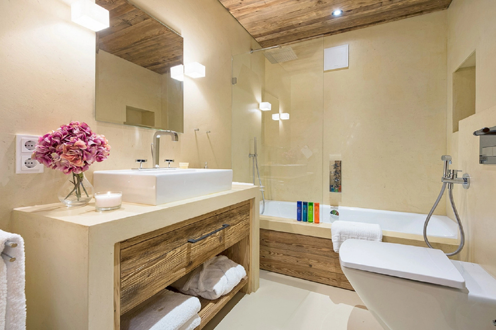 Вилла Lovely Chalet Kitzbuhel