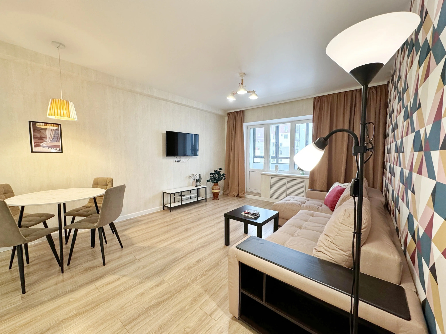 Квартира 2-к Квартира на Урицкого 24