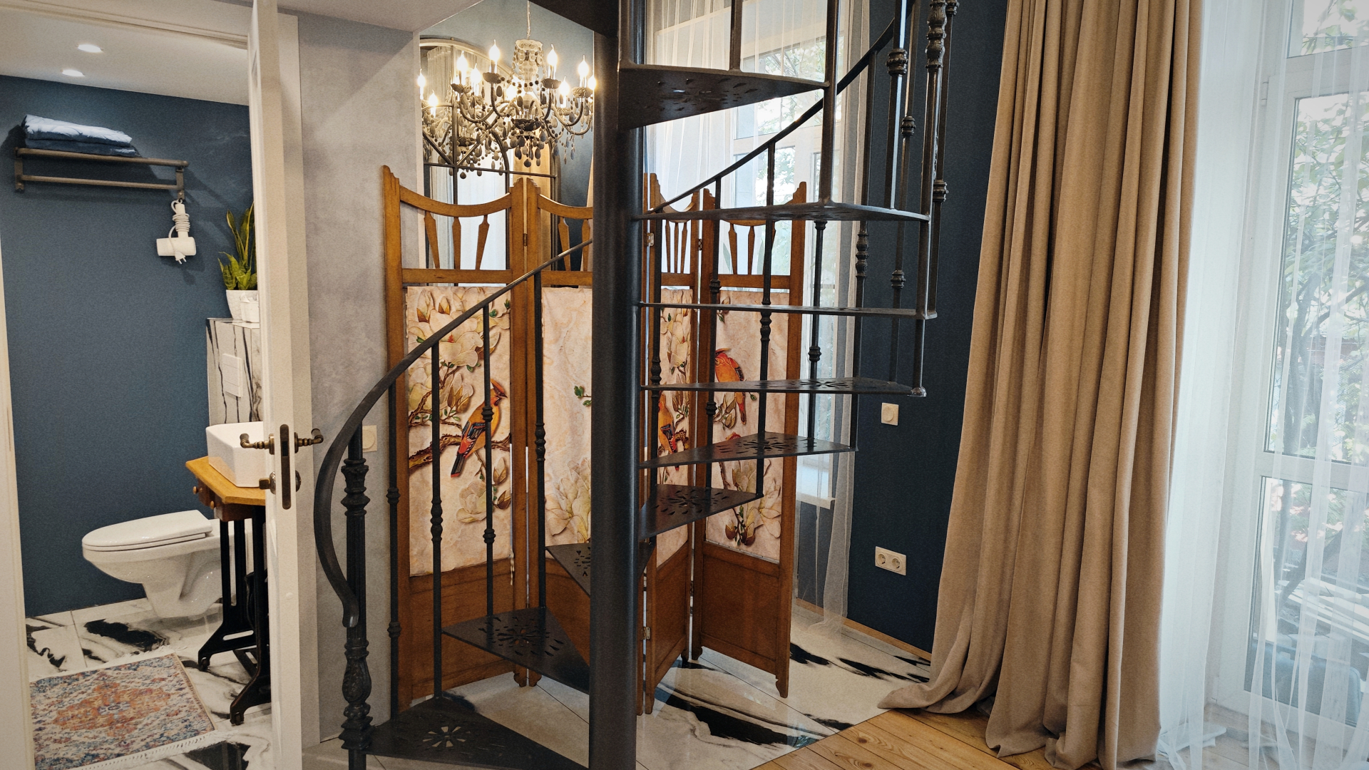 Апартаменты Винтаж с Собственным Двориком