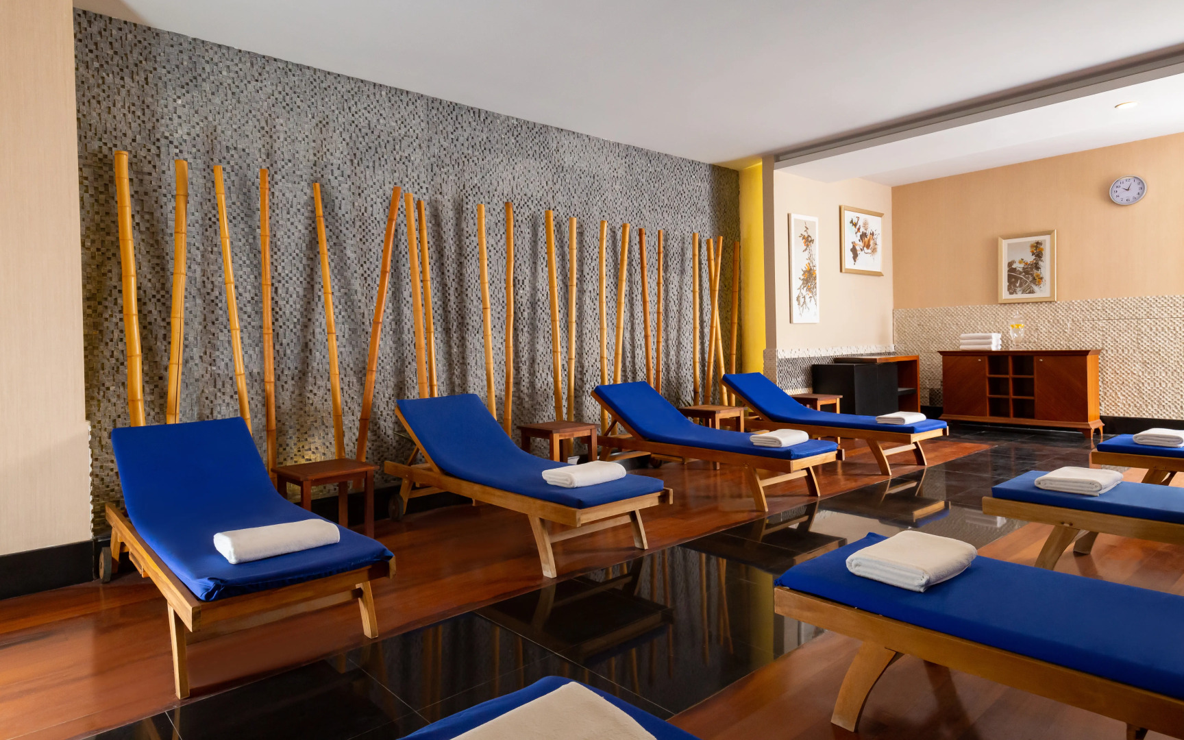 Badamdar Hotel and Residences