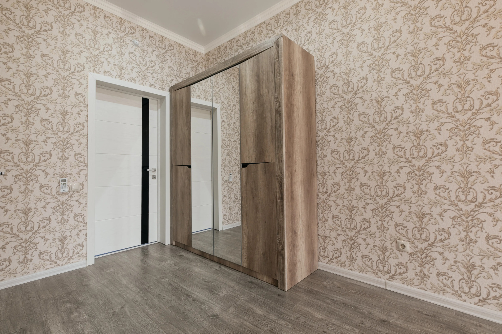 Отель Дизак