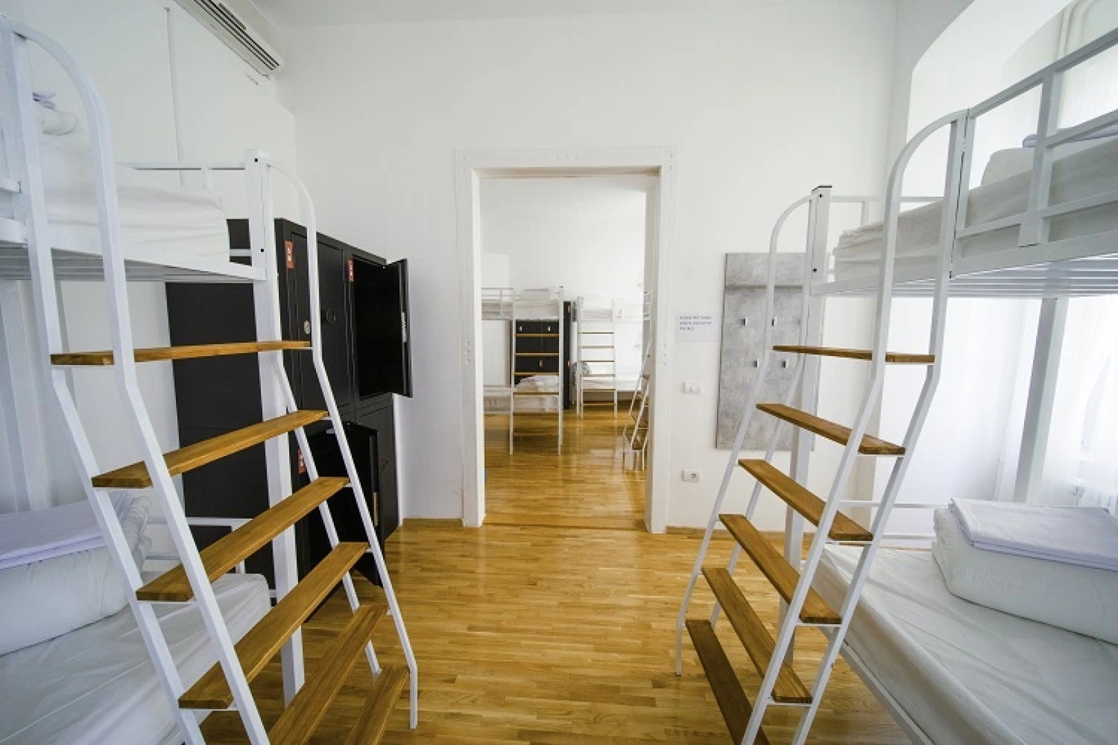 Хостел New Generation Hostel Belgrade Center